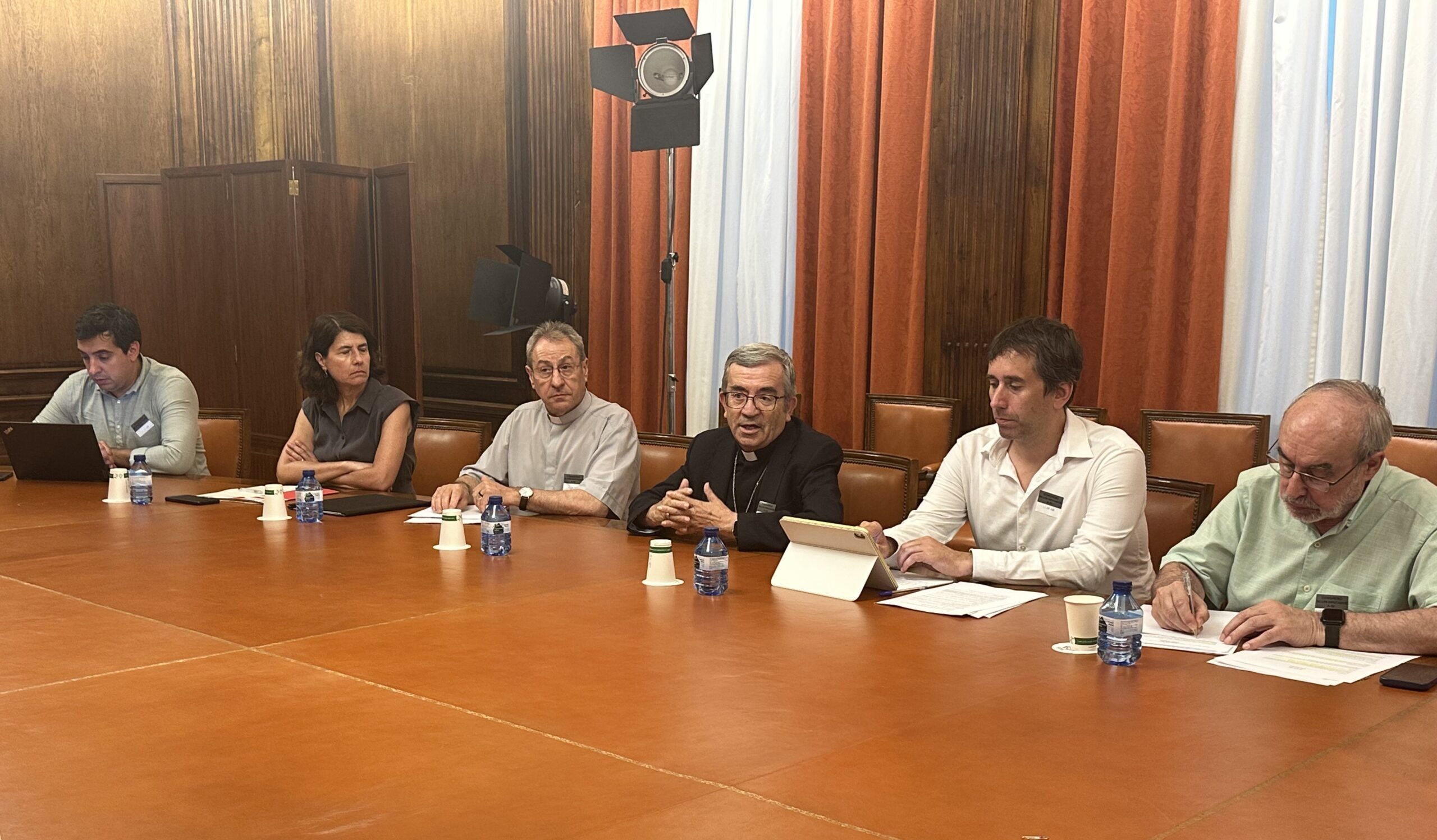 En este momento estás viendo Entidades de Iglesia celebran el inicio de un proceso para la regularización extraordinaria de personas migrantes