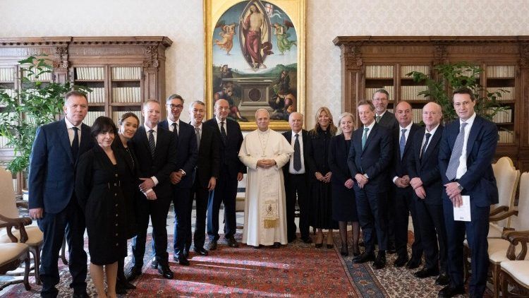 En este momento estás viendo De extractores a custodios: Las claves del histórico encuentro entre el papa León XIV y la industria minera global